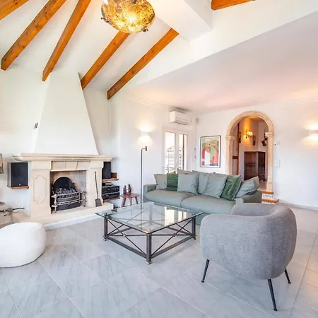 Villa Murales By