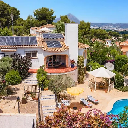 Murales By Вилла *